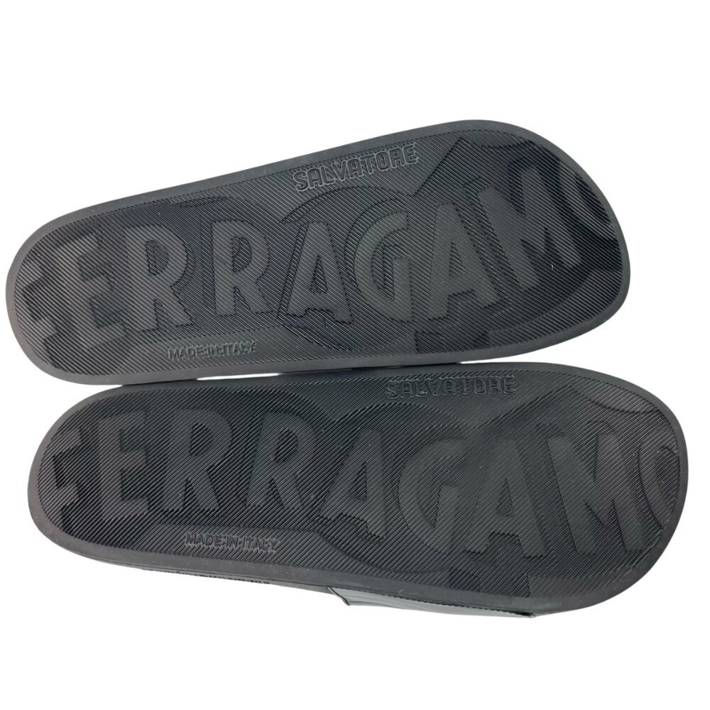 SALVATORE FERRAGAMO DASH Embossed Gancini Slides Flip Flops Sandals Mens 12 M - Picture 9 of 10